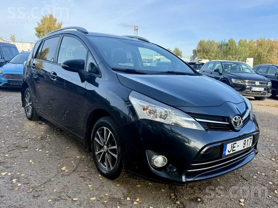 Toyota Verso 2013 photo 3