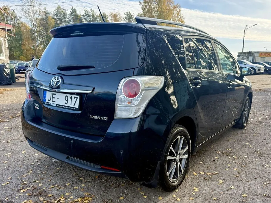 Toyota Verso 2013 photo 4