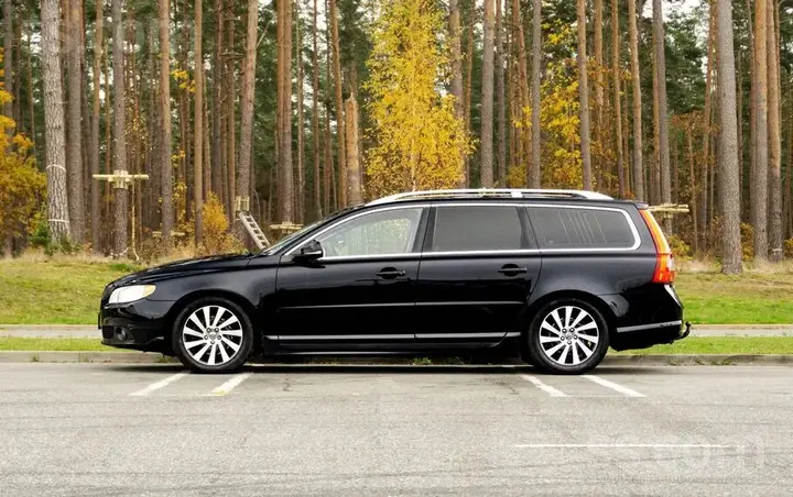 Volvo V70 2013 photo 5