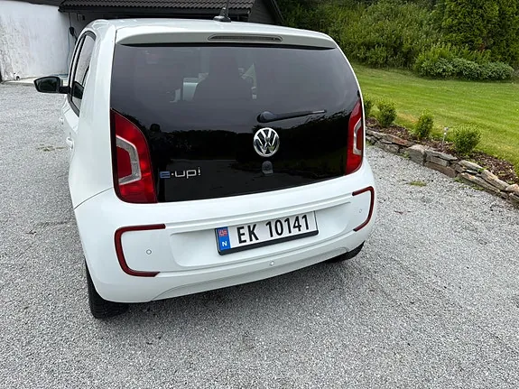 Volkswagen E-Up! 2016 photo 5