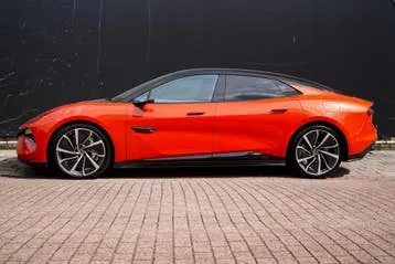Lotus Emeya 2026 photo 3