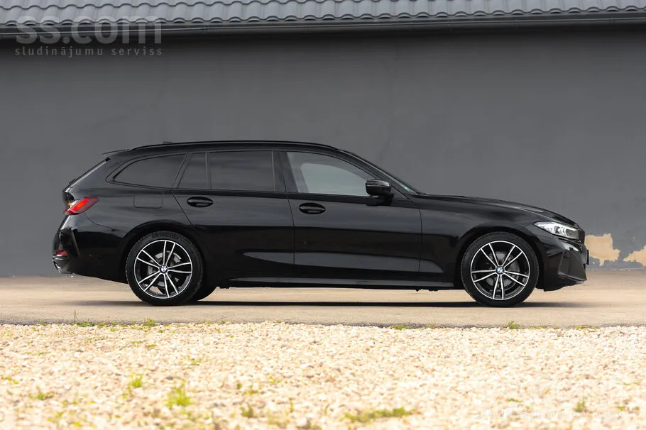 BMW 320 2023 photo 4
