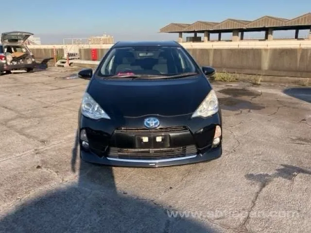 Toyota Aqua 2014 photo 5