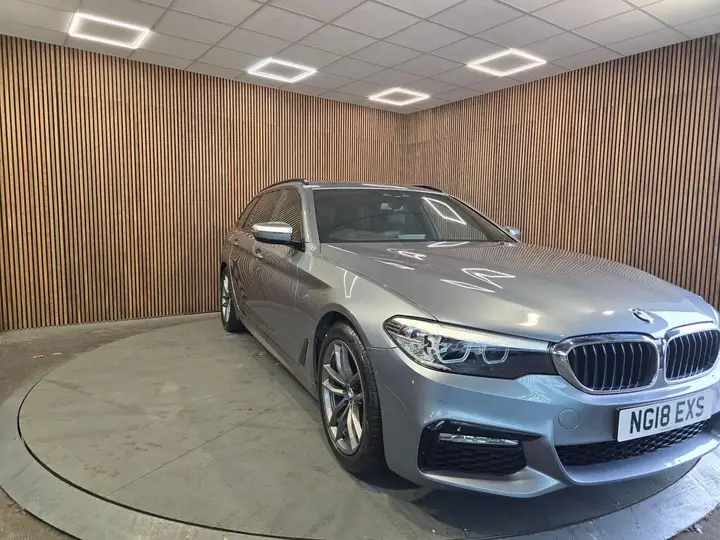 BMW 5 Series 2018 photo 2