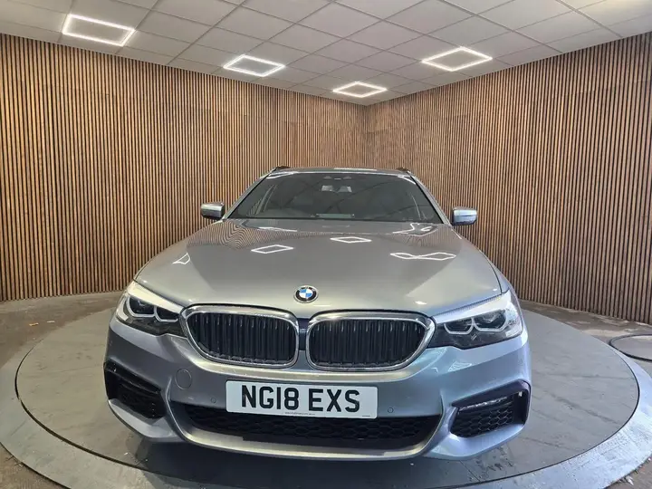 BMW 5 Series 2018 photo 3