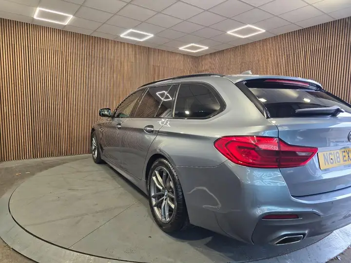 BMW 5 Series 2018 photo 5