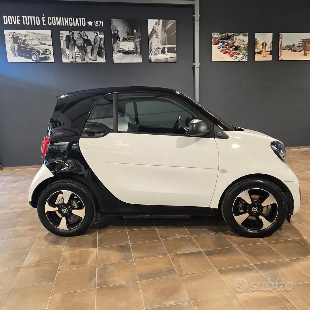 Smart Eq Fortwo 2022 photo 2