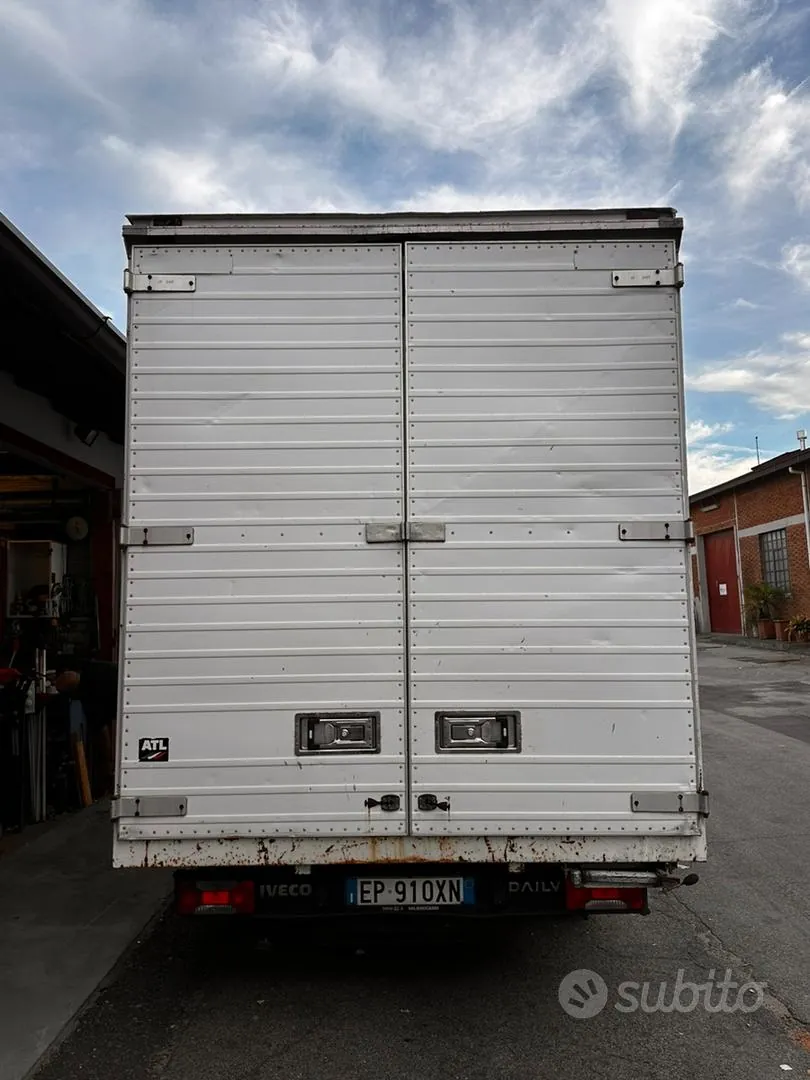 Iveco Daily 2013 photo 3