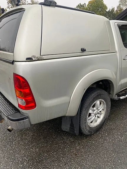 Toyota Hilux 2010 photo 4