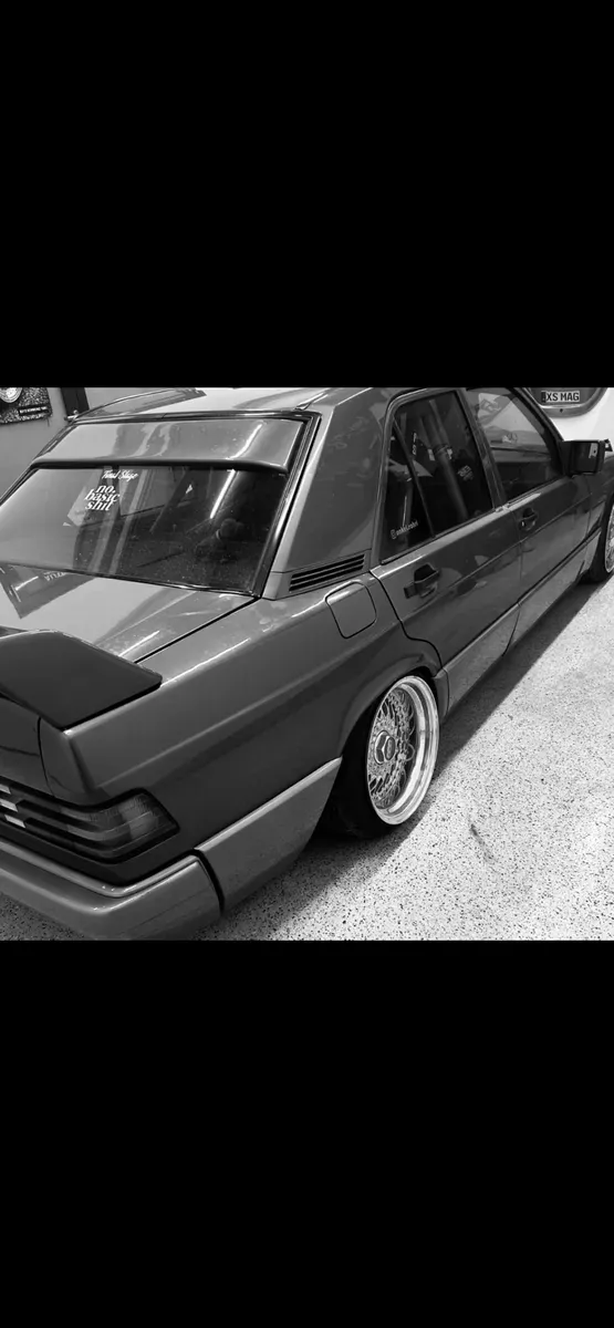 Mercedes-Benz 190 1991 photo 2