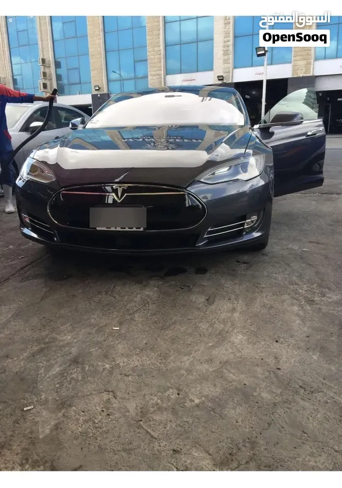 Tesla Model S 2014 photo 2