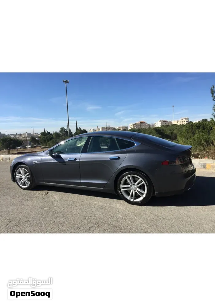 Tesla Model S 2014 photo 4