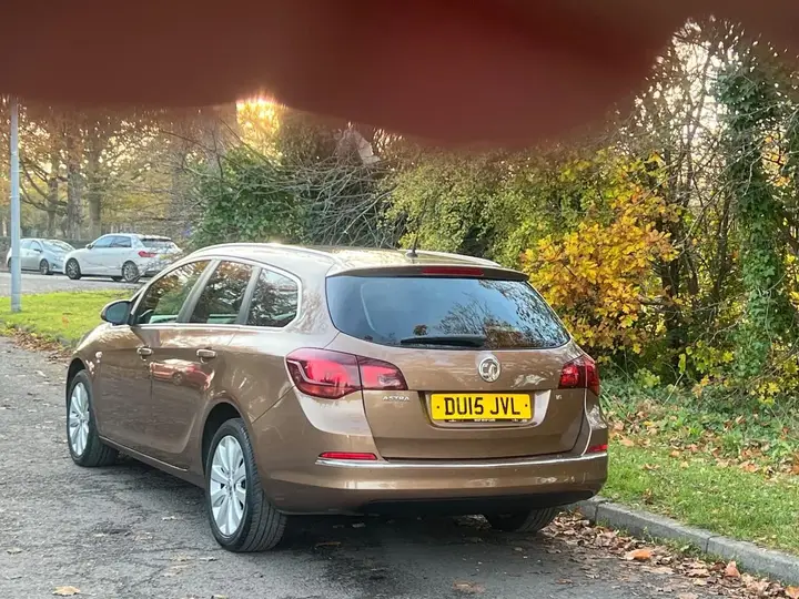 Vauxhall Astra 2015 photo 5
