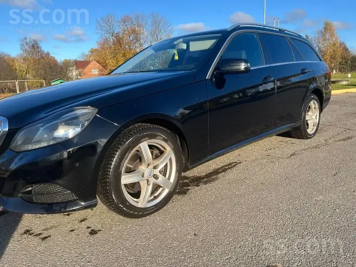 Mercedes-Benz E220 2015 photo 3