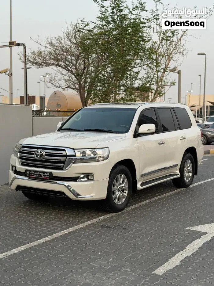 Toyota Land Cruiser 2016 photo 2