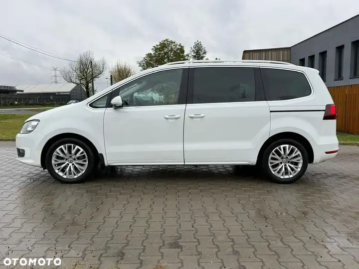 Volkswagen Sharan 2017 photo 2