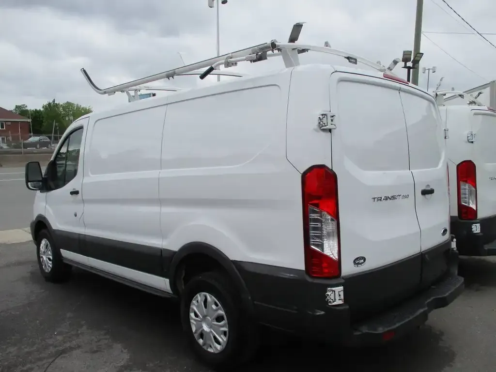 Ford Transit 2017 photo 2