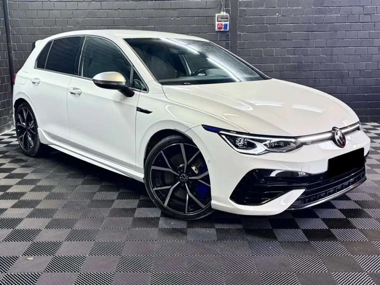 Volkswagen Golf R 2023 photo 2