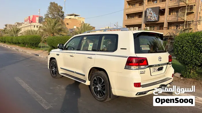Toyota Land Cruiser 2021 photo 3