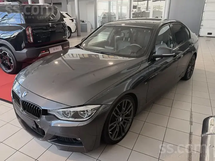 BMW 335 2013 photo 3