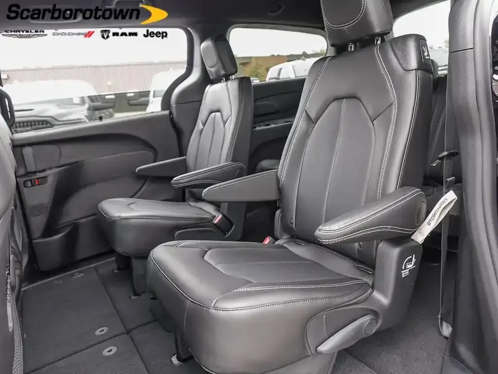 Chrysler Grand Caravan 2027 photo 5