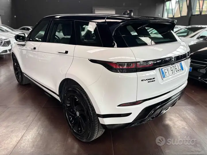 Land Rover Evoque 2019 photo 3