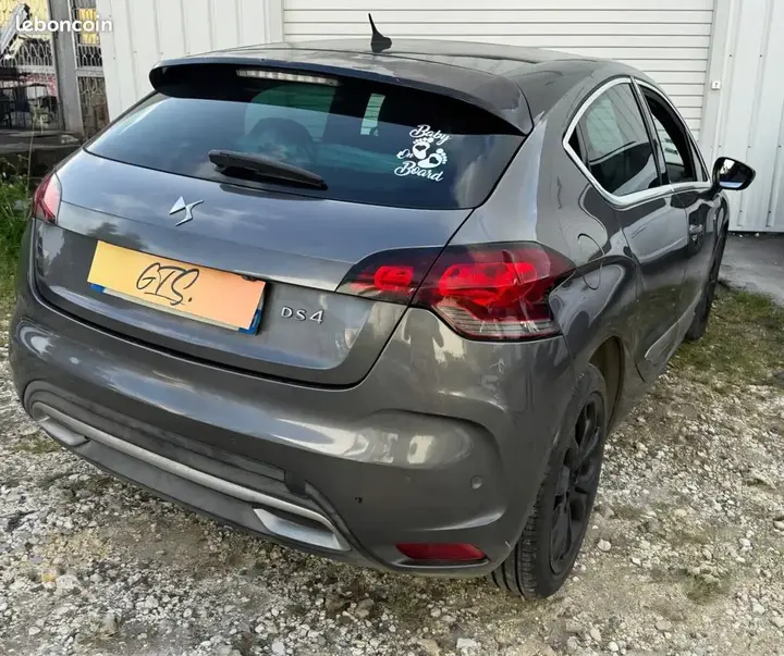 DS Automobiles Ds 4 2018 photo 2