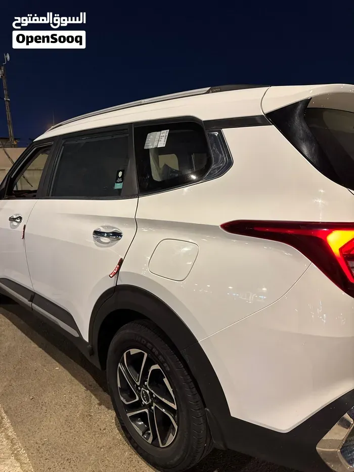 Kia Carens 2024 photo 3