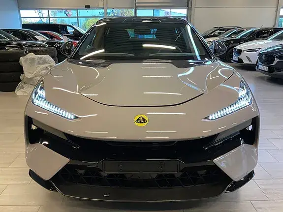 Lotus Eletre 2024 photo 2