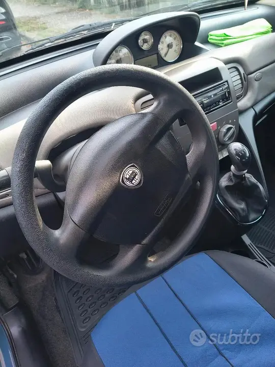 Lancia Ypsilon 2004 photo 5