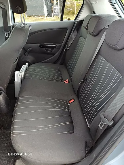Opel Corsa 2010 photo 3