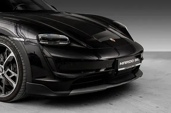 Porsche Taycan 2023 photo 2