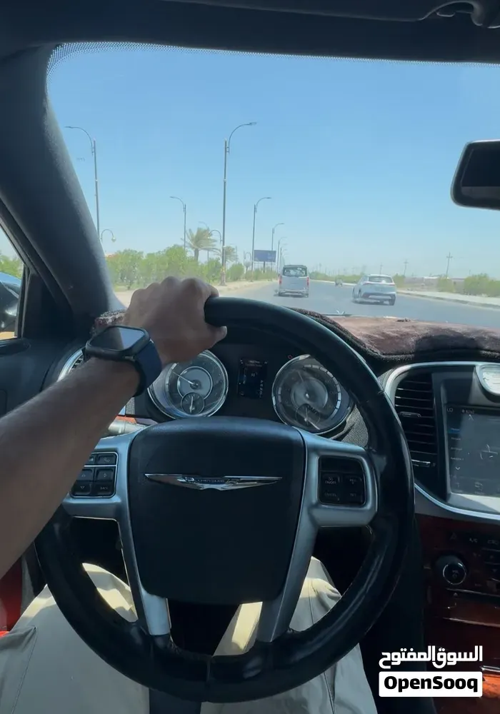 Chrysler 300 2013 photo 3