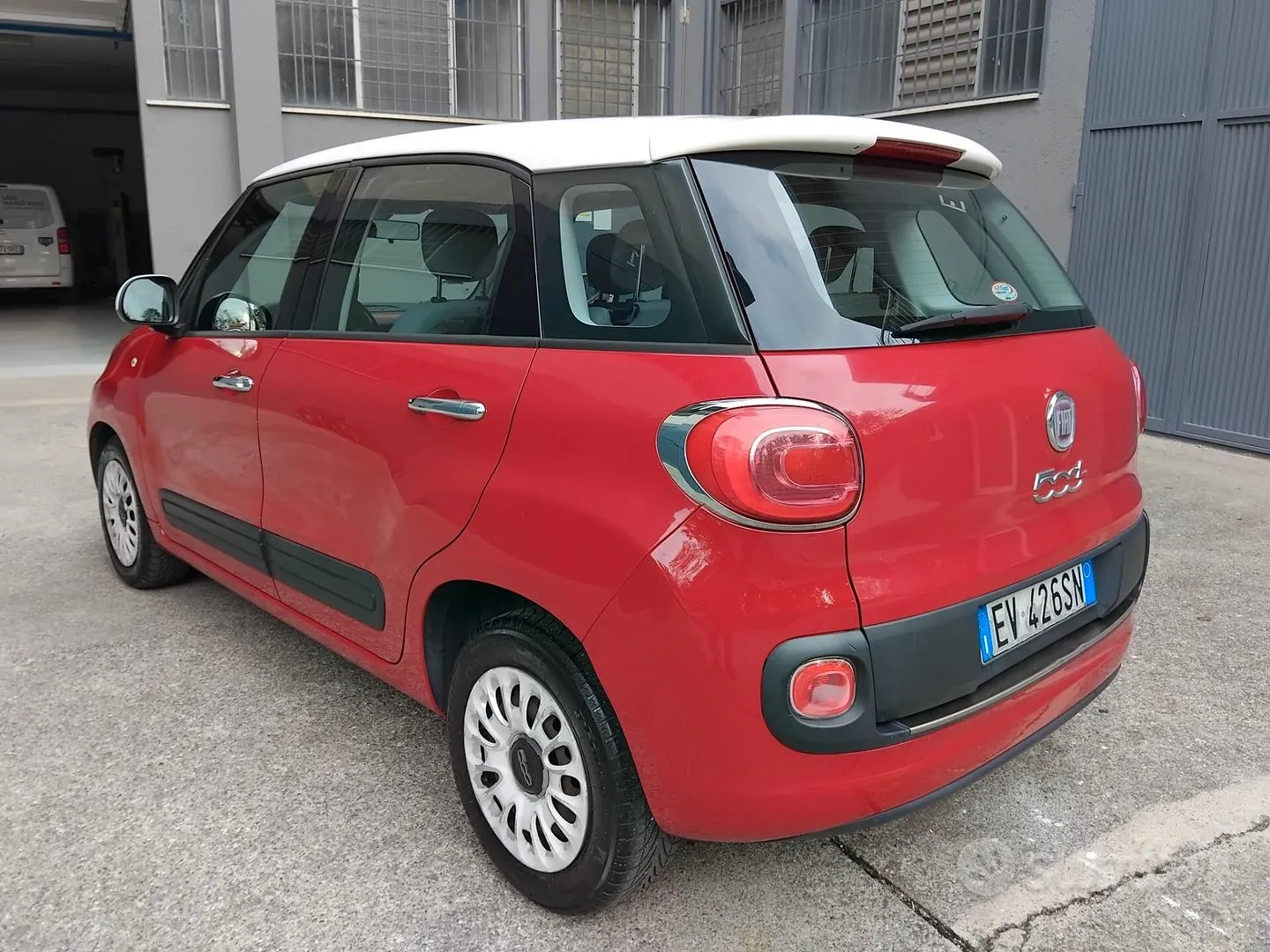 Fiat 500L 2014 photo 2