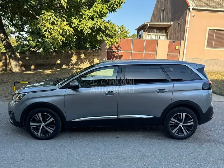 Peugeot 5008 2020 photo 5