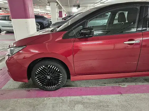 Nissan Leaf 2023 photo 3