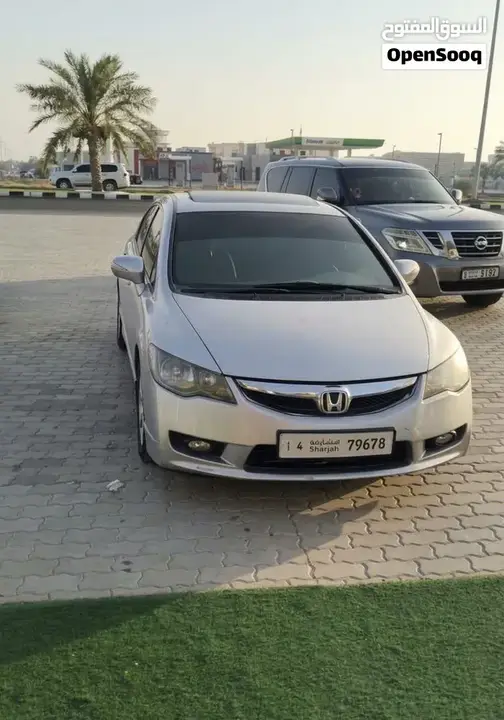 Honda Civic 2010 photo 2