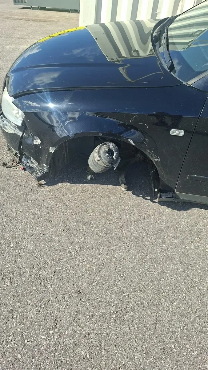 Audi A4 2002 photo 2