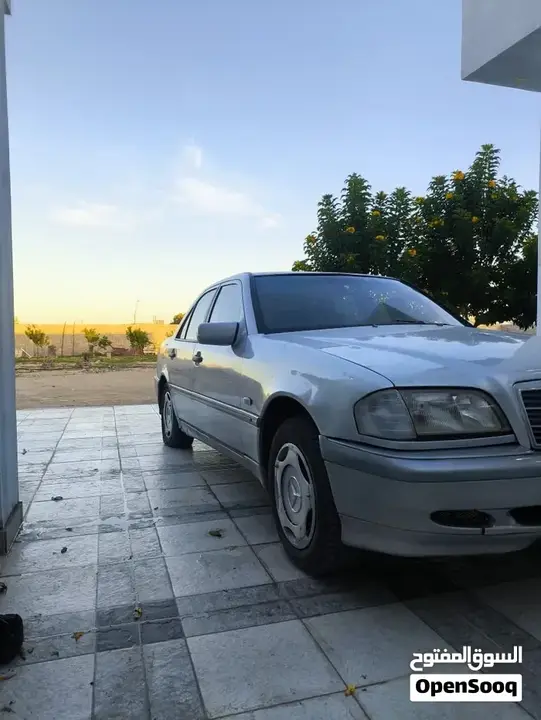 Mercedes-Benz C-Class 2001 photo 4