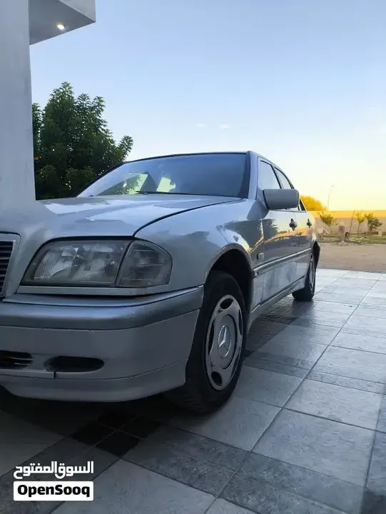 Mercedes-Benz C-Class 2001 photo 3