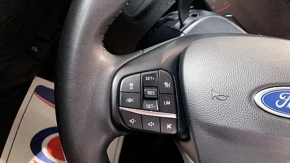 Ford Focus 2024 photo 5