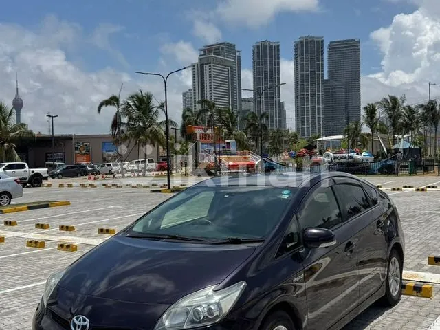 Toyota Prius 2014 photo 3