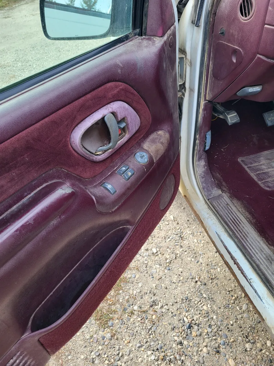 Chevrolet C/K Pickup 1500 1995 photo 2