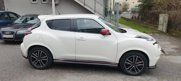 Nissan Juke 2015 photo 2