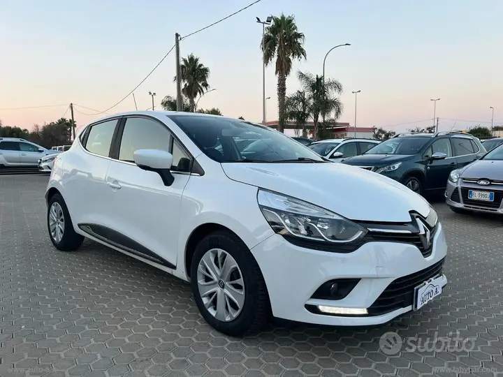Renault Clio 2018 photo 3