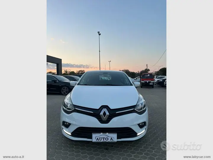 Renault Clio 2018 photo 2