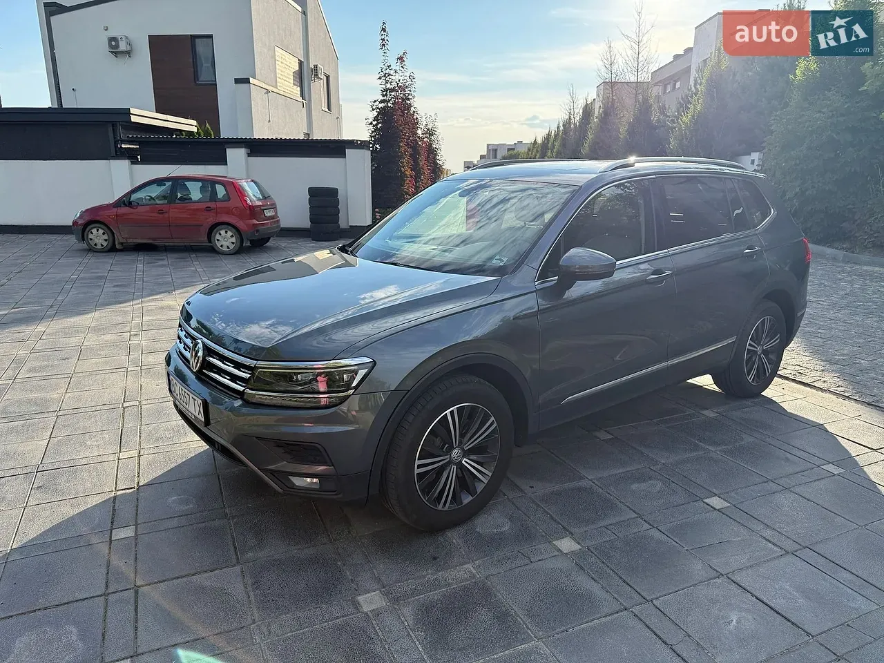 Volkswagen Tiguan 2018 photo 2
