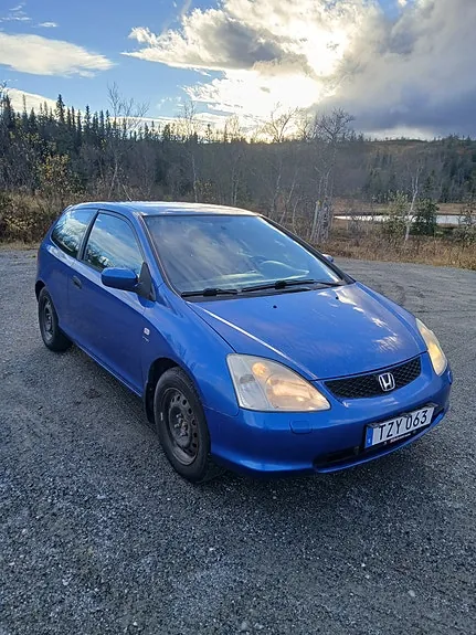 Honda Civic 2003 photo 2