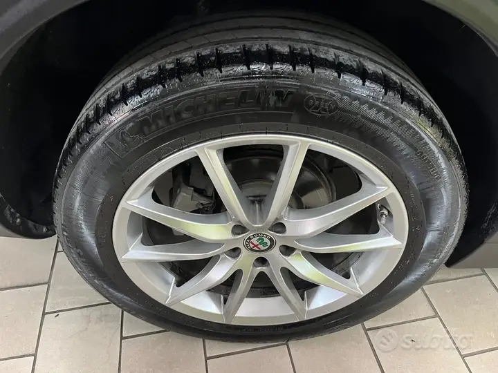Alfa Romeo Stelvio 2017 photo 5