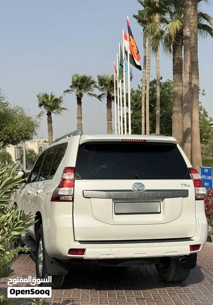 Toyota Land Cruiser Prado 2014 photo 2